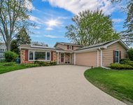 Unit for rent at 401 Greentree Parkway, Libertyville, IL, 60048