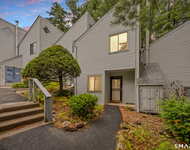 Unit for rent at 5 Staunton Court, Farmington, CT, 06032