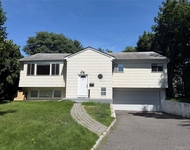 Unit for rent at 5 Elm Street, Great Neck, NY, 11021