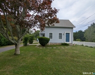 Unit for rent at 10 Shore Road, Waterford, CT, 06385