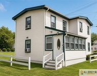 Unit for rent at 6 Rutgers Road, East Brunswick, NJ, 08816