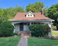 Unit for rent at 25 Willow Avenue, Huntington, NY, 11743