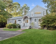 Unit for rent at 25 Blue Jay Way, East Hampton, NY, 11937