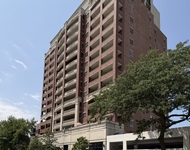 Unit for rent at 828 W Grace Street, Chicago, IL, 60613