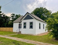 Unit for rent at 806 Central Ave, Cameron, TX, 76520
