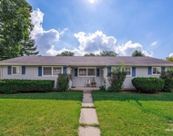 Unit for rent at 1706 Willow Street, Sycamore, IL, 60178