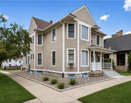 Unit for rent at 17 S 4th Avenue, St. Charles, IL, 60174
