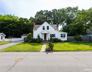 Unit for rent at 1 Middle Street, Waterford, CT, 06385