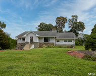 Unit for rent at 1374 Huntington Turnpike, Trumbull, CT, 06611