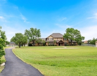 Unit for rent at 915 W Pleasant Run Road, DeSoto, TX, 75115