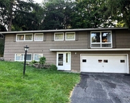 Unit for rent at 302 Oakridge Drive, Camillus, NY, 13031