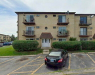 Unit for rent at 4208 Bonhill Drive, Arlington Heights, IL, 60004