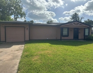 Unit for rent at 114 Forest Oaks Lane, Lake Jackson, TX, 77566
