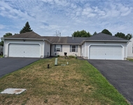 Unit for rent at 113 Braintree Drive, Liverpool, NY, 13088