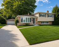 Unit for rent at 602 S Carol Lane, Mount Prospect, IL, 60056