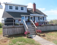 Unit for rent at 7 Captree, Babylon, NY, 11702