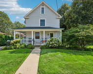 Unit for rent at 213 W Maple Avenue, Libertyville, IL, 60048
