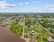 Unit for rent at 939 17th Street Street, Dickinson, TX, 77539