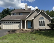 Unit for rent at 3 Longbrook Lane, Freehold, NJ, 07728