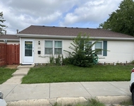 Unit for rent at 1811 Jamestown Circle, Hoffman Estates, IL, 60169