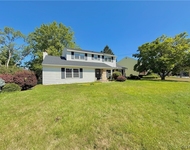 Unit for rent at 7 Berrywood Road, Liverpool, NY, 13090