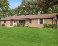 Unit for rent at 110 Birch Avenue, Lake Bluff, IL, 60044