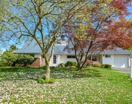 Unit for rent at 14 Peachtree Lane, Roslyn, NY, 11576