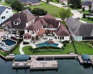 Unit for rent at 12316 Oak Bend Circle, Conroe, TX, 77304