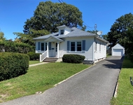 Unit for rent at 424 Sweezy Avenue, Riverhead, NY, 11901