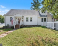 Unit for rent at 4023 Poplar, FAIRFAX, VA, 22030