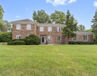 Unit for rent at 12 Kingston Drive, Oak Brook, IL, 60523