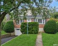 Unit for rent at 32 Hollow Wood Lane, Greenwich, CT, 06831