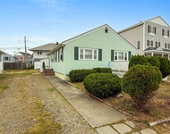 Unit for rent at 23 Plymouth, Hampton, 03842