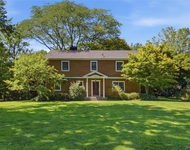 Unit for rent at 505 Bryant Avenue, Roslyn, NY, 11576