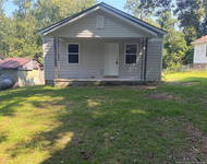 Unit for rent at 523 Oakwood Avenue, Raeford, NC, 28376