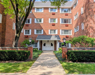 Unit for rent at 800 Washington Boulevard, Oak Park, IL, 60302