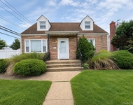 Unit for rent at 1 Arnold Street, Hicksville, NY, 11801
