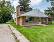 Unit for rent at 618 N Oplaine Road, Gurnee, IL, 60031