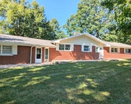 Unit for rent at 2030 Crestwood Lane, Palatine, IL, 60067