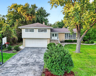 Unit for rent at 800 Ridgemoor Drive W, Willowbrook, IL, 60527