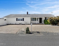 Unit for rent at 774 Nassau Drive, Toms River, NJ, 08753