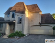 Unit for rent at 12 Carriage Place, Edison, NJ, 08820