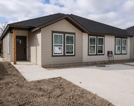 Unit for rent at 390 N Dallas Street, Palmer, TX, 75152