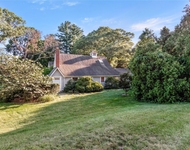 Unit for rent at 953 Ripley Lane, Oyster Bay, NY, 11771