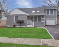 Unit for rent at 11 Pratt Street, West Babylon, NY, 11704