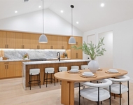 Unit for rent at 2611 Oak Crest Ave, Austin, TX, 78704