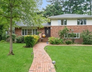 Unit for rent at 40 Pool Drive, Roslyn, NY, 11576