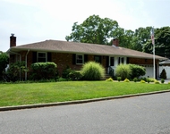 Unit for rent at 18 Sterling Place, Sayville, NY, 11782