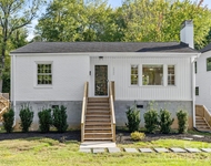 Unit for rent at 2932 Hanson Drive, Charlotte, NC, 28207