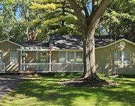 Unit for rent at 1105 S Hough Street, Barrington, IL, 60010